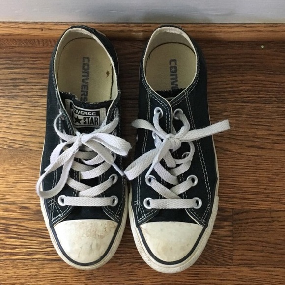 Black converse, women’s size 5. - Picture 2 of 5